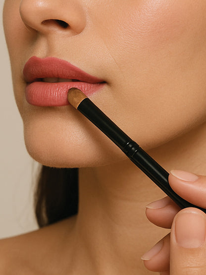 LIPSTICK BRUSH - PRO MAKEUP BRUSHES COLOR STUDIO